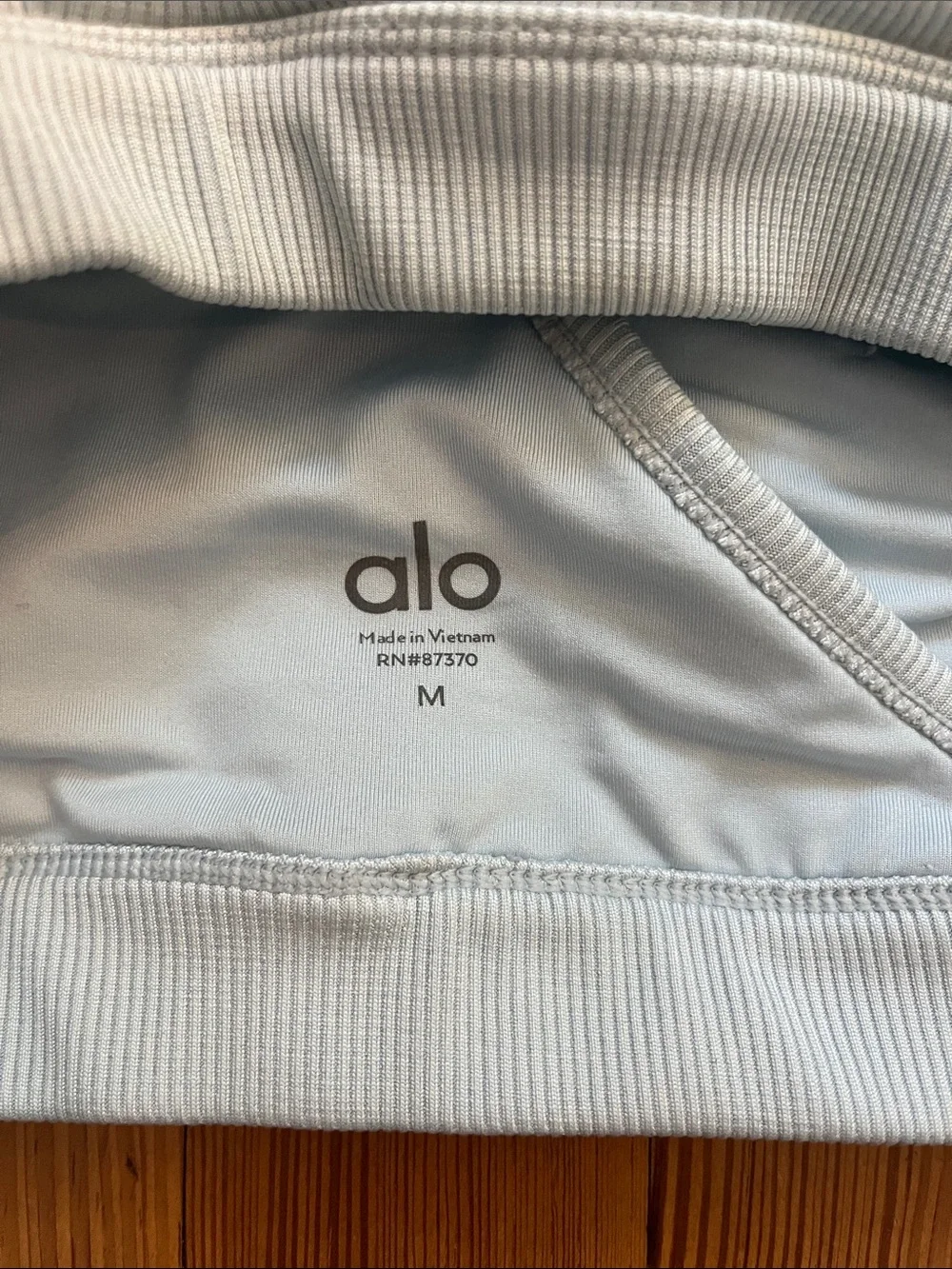 ALO Yoga great size